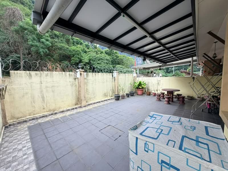 Townhouse for Sale in Batu Caves (Selangor) - Jack Cheng - Exterior - PropertyGuru.com.my