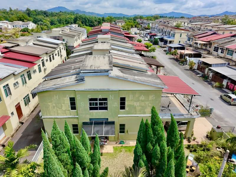 2-storey Terraced House for Sale in Bandar Warisan Puteri (Seremban) - Hassan Basri Suhaimi - Exterior - PropertyGuru.com.my