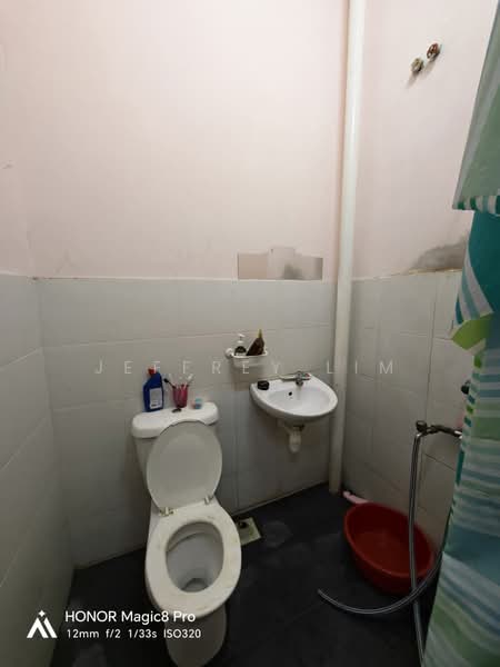 Rumah Teres 2 Tingkat untuk Dijual di Taman Scientex Senai (Senai) - Jeffrey Lim - Bathroom - PropertyGuru.com.my