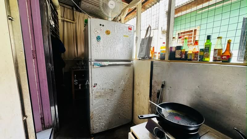 Rumah Teres 2 Tingkat untuk Dijual di Saleng (Senai) - Sausa Lee - Kitchen - PropertyGuru.com.my