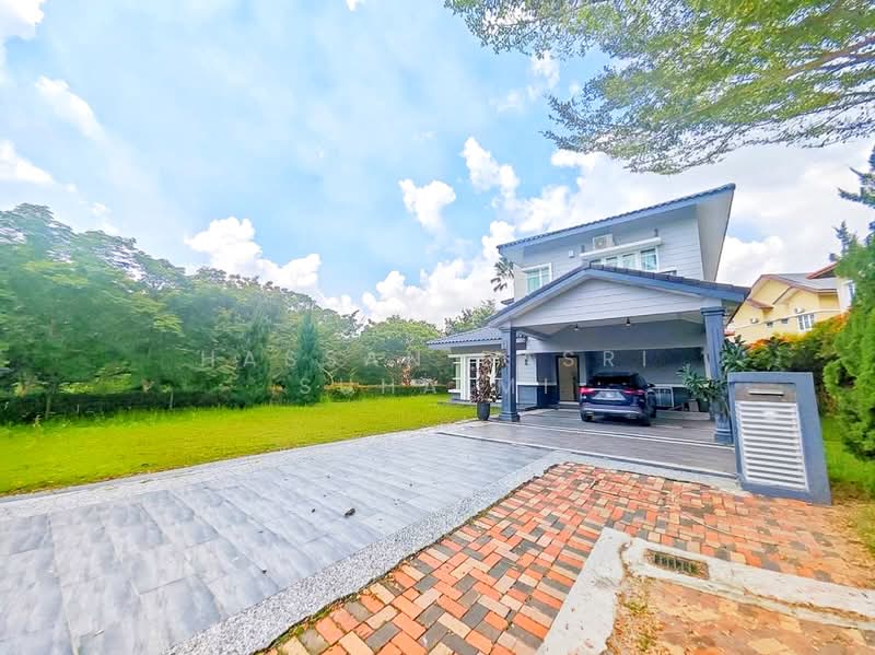 Bungalow for Sale in Seremban (Negeri Sembilan) - Hassan Basri Suhaimi - Exterior - PropertyGuru.com.my