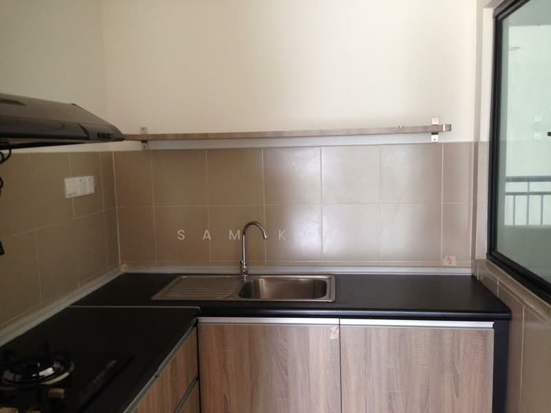 Kondominium untuk Disewa di Kristal View - SAM KIAT - Kitchen - PropertyGuru.com.my