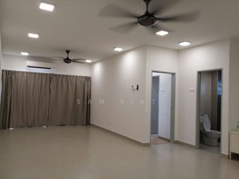 Kondominium untuk Disewa di Kristal View - SAM KIAT - Living Room - PropertyGuru.com.my