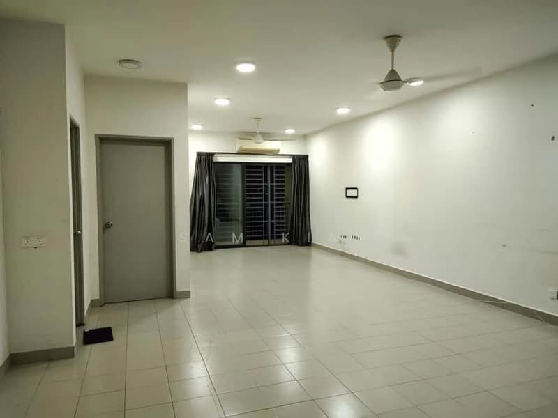 Kondominium untuk Disewa di Kristal View - SAM KIAT - Living Room - PropertyGuru.com.my