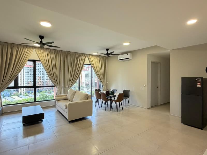 Condominium for Rent at EdgeWood Residences @ SkySanctuary - Ethan Chin - Living Room - PropertyGuru.com.my