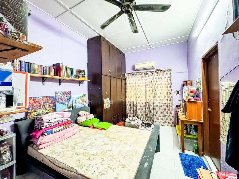 Bungalow for Sale in Sungai Buloh (Selangor) - Ibrahim Iderus - Bedroom - PropertyGuru.com.my