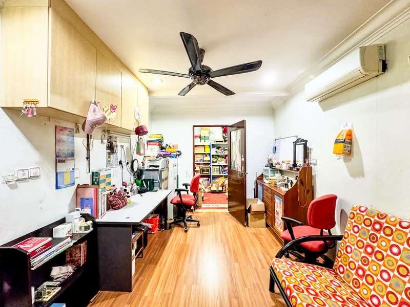 Bungalow for Sale in Sungai Buloh (Selangor) - Ibrahim Iderus - Study - PropertyGuru.com.my