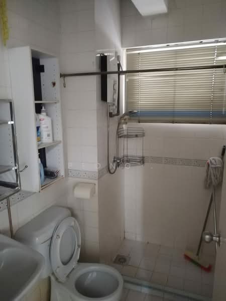 Kondominium untuk Dijual di Awana Puri - Peong . - Bathroom - PropertyGuru.com.my