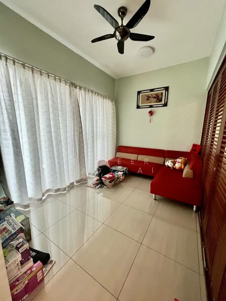 Rumah Teres 2.5 Tingkat untuk Dijual di Taman Nadayu 92 (Kajang) - Ammeer Nadzrai - Living Room - PropertyGuru.com.my