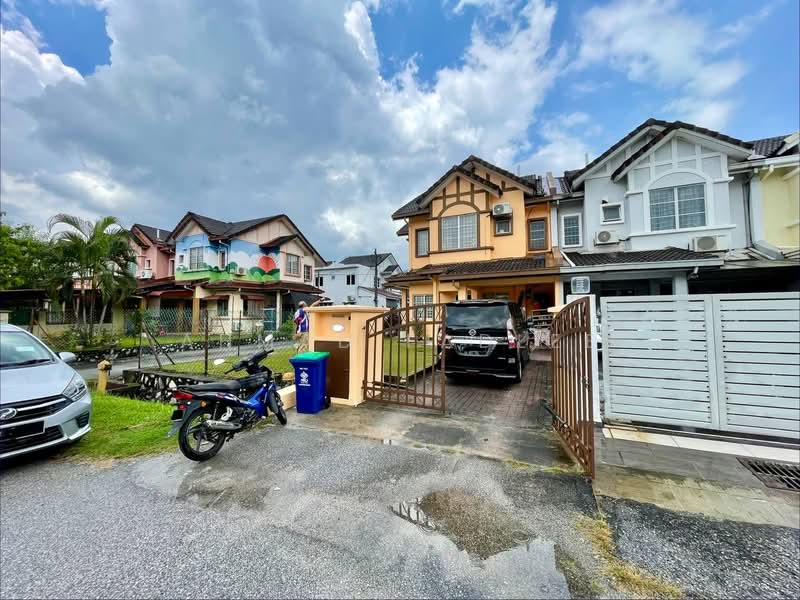 2-storey Terraced House for Sale in Putra Heights (Subang Jaya) - Ahmad Fadlee - PropertyGuru.com.my