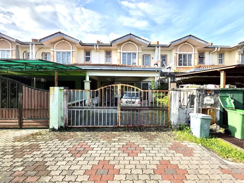 Rumah Teres 2 Tingkat untuk Dijual di Taman Sutera (Kajang) - Ahmad Fadlee - PropertyGuru.com.my