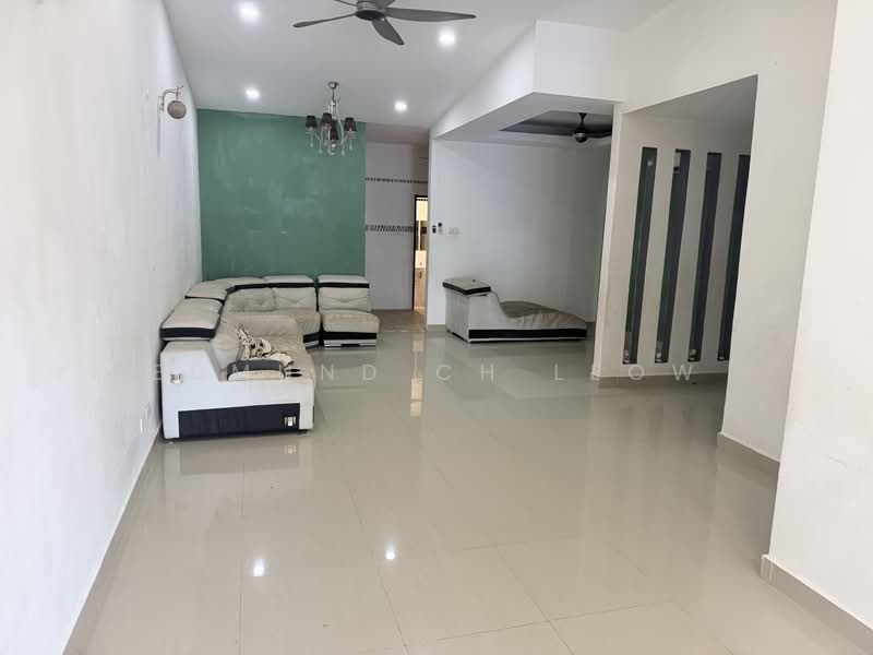 Semi-Detached House for Sale in Taman Selayang Mutiara (Selayang) - Edmund CH Leow - Living Room - PropertyGuru.com.my