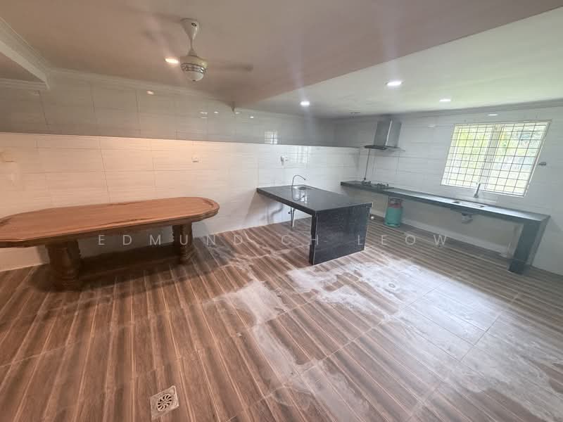Semi-Detached House for Sale in Taman Selayang Mutiara (Selayang) - Edmund CH Leow - Kitchen - PropertyGuru.com.my