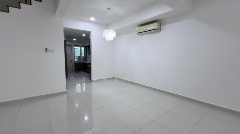 2.5-storey Terraced House for Sale in Putra Heights (Subang Jaya) - Darren Ng - Living Room - PropertyGuru.com.my