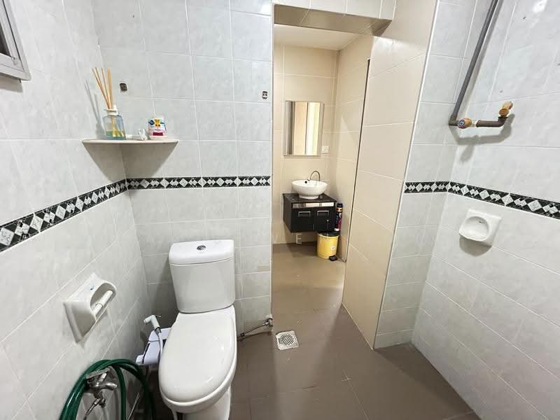 2-storey Terraced House for Sale in Kota Kemuning (Shah Alam) - Kai Shwen Lai - Bathroom - PropertyGuru.com.my
