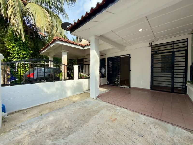 Rumah Teres 2 Tingkat untuk Dijual di Taman Villa Heights (Kajang) - Ahmad Fadlee - Exterior - PropertyGuru.com.my