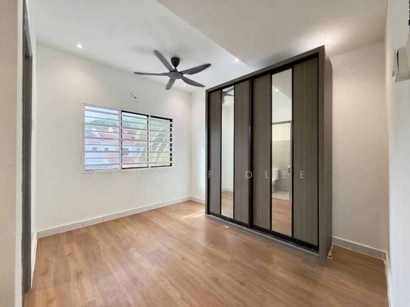 Rumah Teres 2 Tingkat untuk Dijual di Taman Villa Heights (Kajang) - Ahmad Fadlee - PropertyGuru.com.my