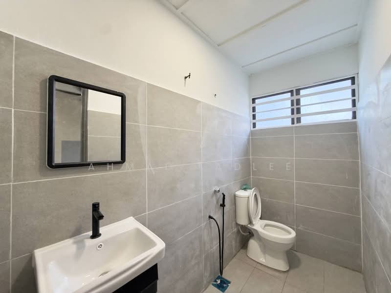 Rumah Teres 2 Tingkat untuk Dijual di Taman Villa Heights (Kajang) - Ahmad Fadlee - PropertyGuru.com.my
