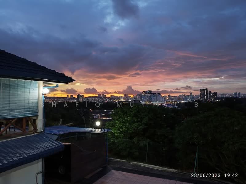 Tanah Komersial untuk Dijual di Seri Kembangan (Selangor) - Shafiq Muttalib - View - PropertyGuru.com.my