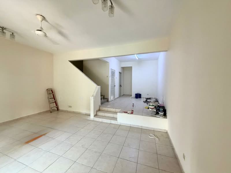 Rumah Teres 2 Tingkat untuk Disewa di Sungai Long (Bandar Sungai Long) - Dennix Chin - Living Room - PropertyGuru.com.my
