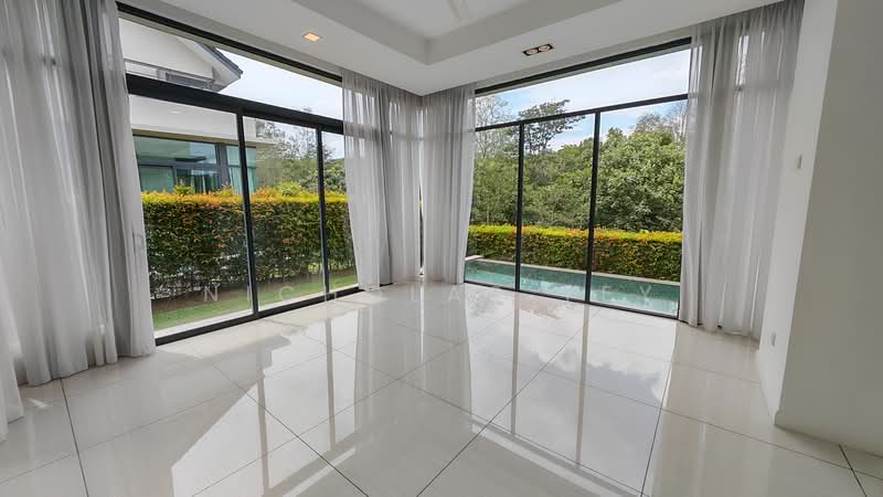 Bungalow House for Sale in Leisure Farm (Gelang Patah) - Nicholas Tey - Living Room - PropertyGuru.com.my