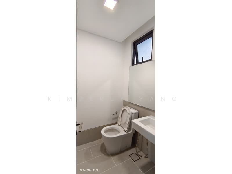 Rumah Berkembar untuk Dijual di Taman Danau Desa (Taman Desa) - Kimberly Yang - Bathroom - PropertyGuru.com.my