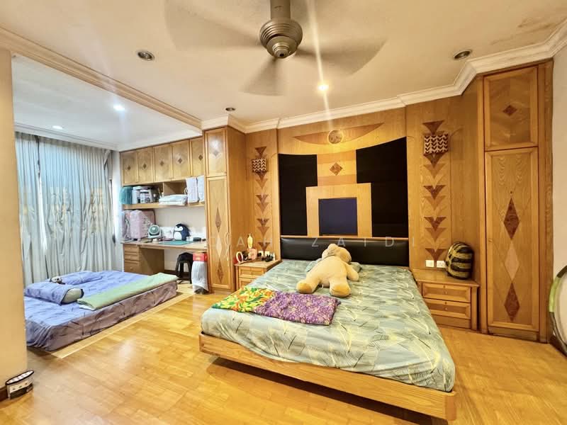 2-storey Terraced House for Sale in Bukit Jelutong (Shah Alam) - Afiqah zaidi - PropertyGuru.com.my