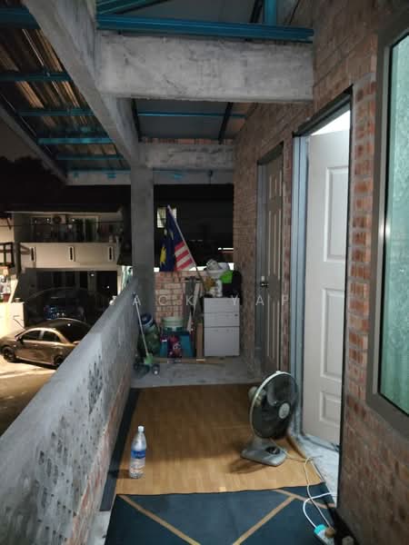 Rumah Teres 2 Tingkat untuk Dijual di Kepong (Kuala Lumpur) - Jack Yap - Balcony - PropertyGuru.com.my
