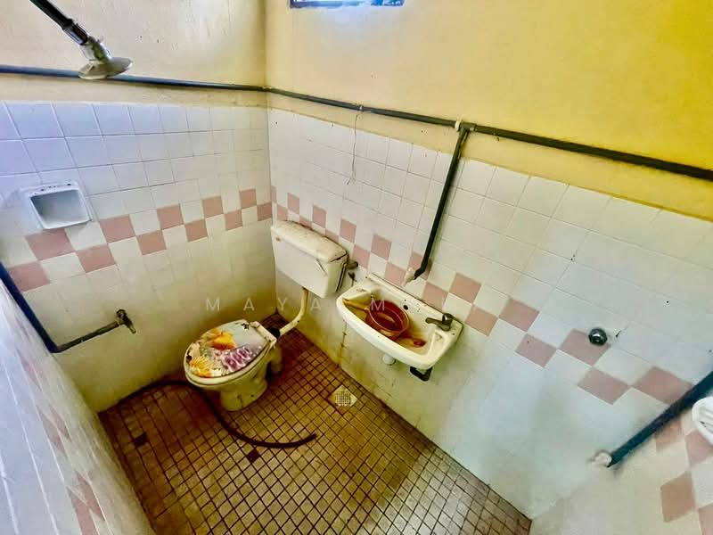 2-storey Terraced House for Sale in Taman Cheras Jaya (Cheras) - Maya Myra - Bathroom - PropertyGuru.com.my