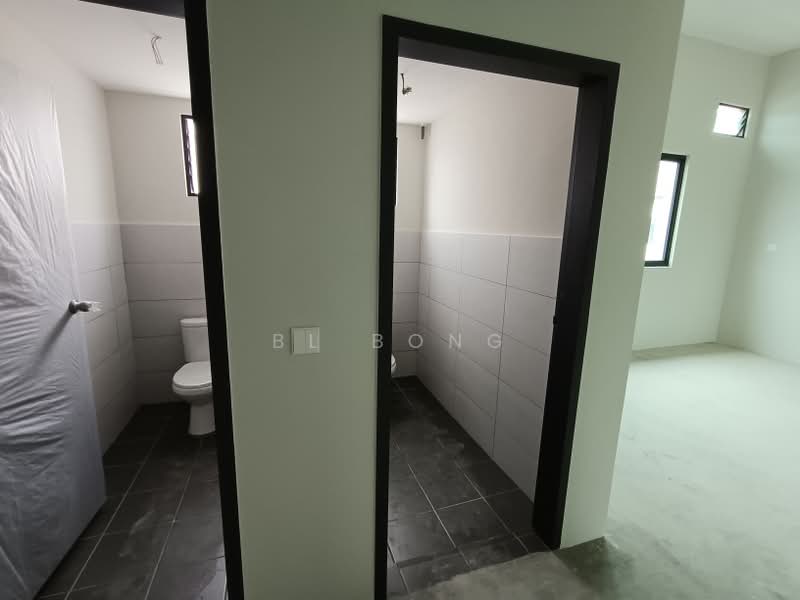 Shop / Office untuk Dijual di Molek Residence (Ayer Molek) - BL Bong - PropertyGuru.com.my