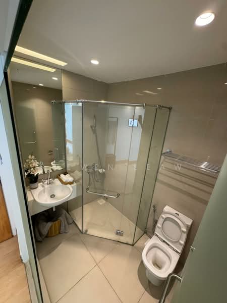 Condominium for Sale at Brunsfield EmbassyView - Steven Leaw - 2nd Bathroom - PropertyGuru.com.my