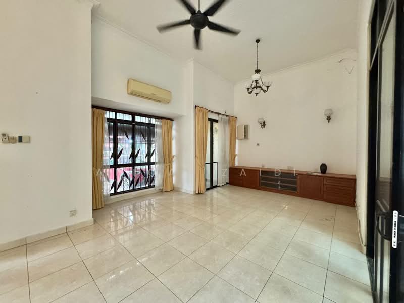 2-storey Terraced House for Sale in Bukit Jelutong (Shah Alam) - Afiqah zaidi - PropertyGuru.com.my