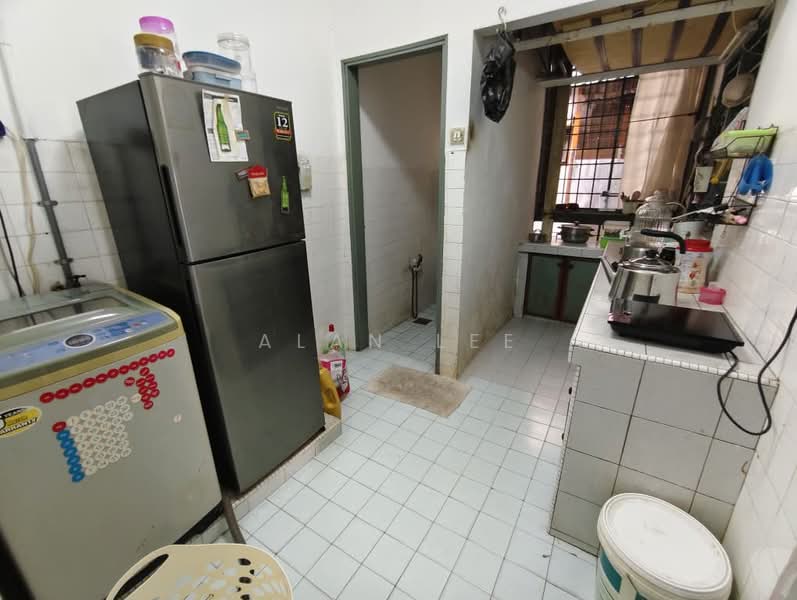 Apartment for Sale at Taman Kosas - Alan Lee - Kitchen - PropertyGuru.com.my