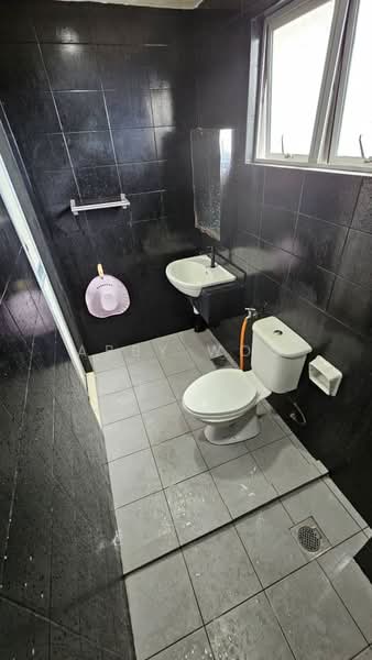 Servis Apartment untuk Disewa di Suri Puteri - Abby Woo - Bathroom - PropertyGuru.com.my