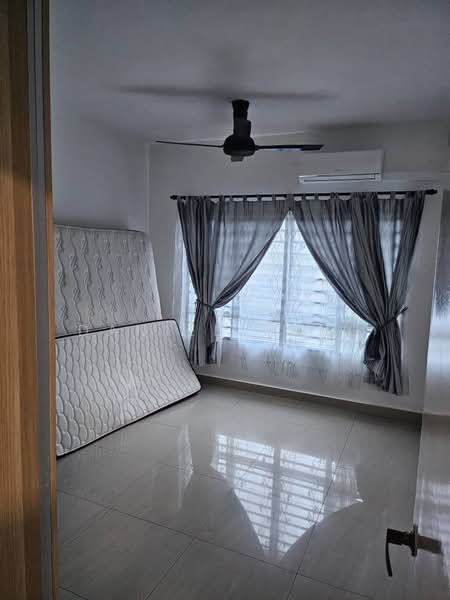 Service Residence for Sale at SuriaMas Suites - Daniel Yong - Bedroom - PropertyGuru.com.my