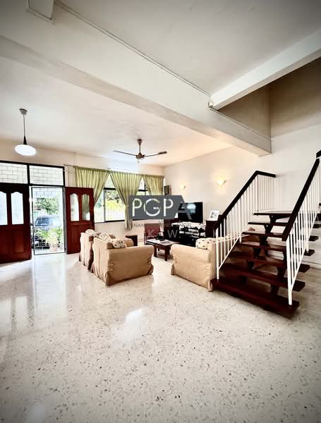 Rumah Berkembar untuk Dijual di George Town (Penang) - KK Kwok - Living Room - PropertyGuru.com.my