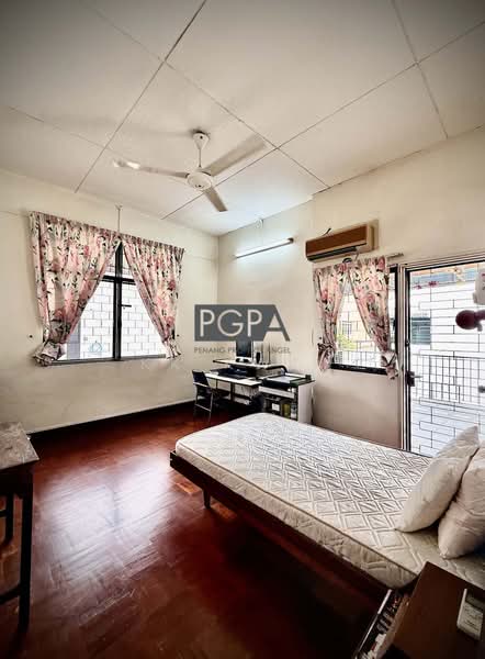 Rumah Berkembar untuk Dijual di George Town (Penang) - KK Kwok - Bedroom - PropertyGuru.com.my