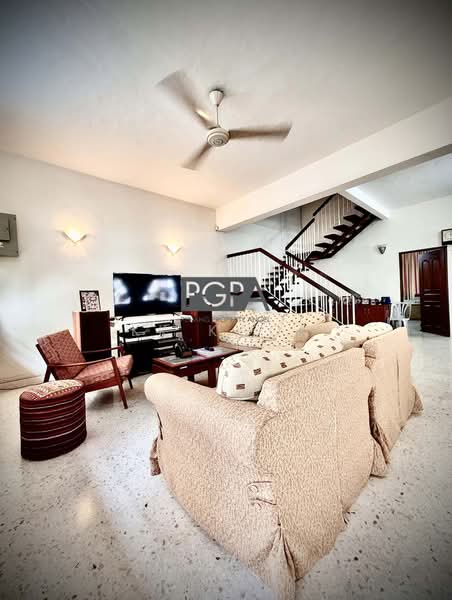 Rumah Berkembar untuk Dijual di George Town (Penang) - KK Kwok - Living Room - PropertyGuru.com.my