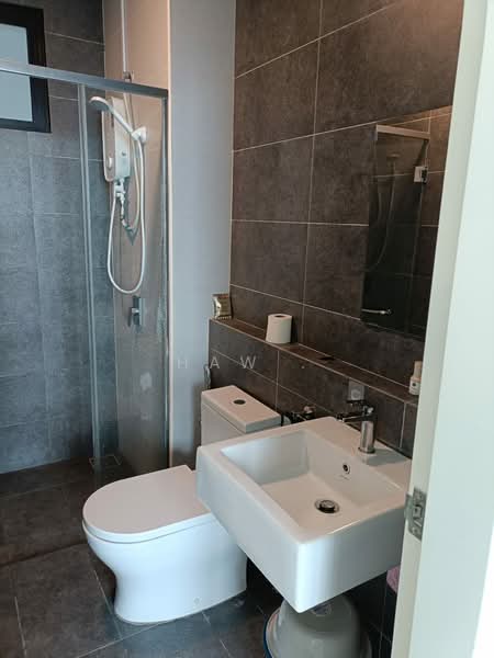 Servis Apartment untuk Dijual di Lavile Kuala Lumpur - Haw . - Bathroom - PropertyGuru.com.my