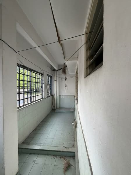 Rumah Teres untuk Dijual di Batu 9 (Cheras) - Kaeryn Wong - Corridor - PropertyGuru.com.my