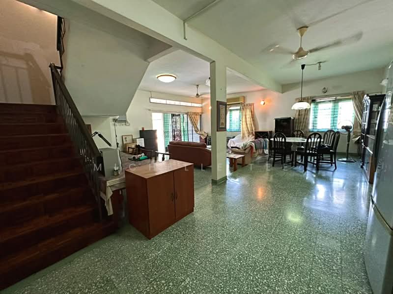 Rumah Berkembar untuk Dijual di Taman Gembira (Klang) - Michelle Tee - Living Room - PropertyGuru.com.my