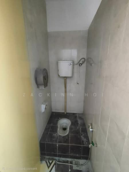 Shop for Rent in Bandar Botanic (Klang) - Zackinn Hoi - Bathroom - PropertyGuru.com.my