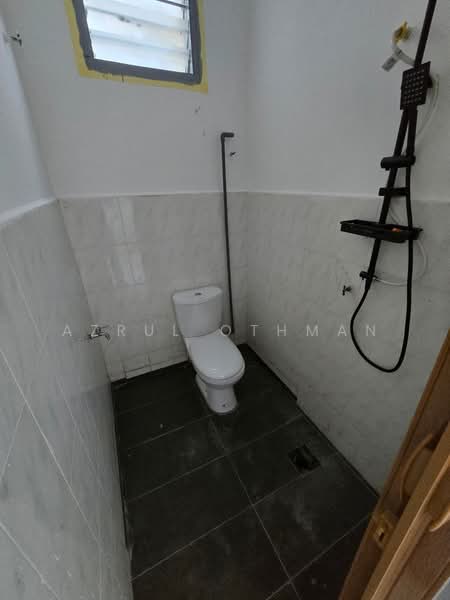 1-storey Terraced House for Sale in Port Dickson (Negeri Sembilan) - Azrul Othman - Bathroom - PropertyGuru.com.my