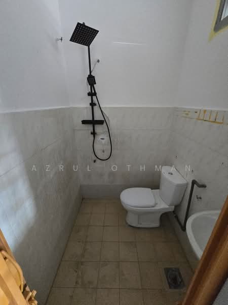 1-storey Terraced House for Sale in Port Dickson (Negeri Sembilan) - Azrul Othman - Bathroom - PropertyGuru.com.my