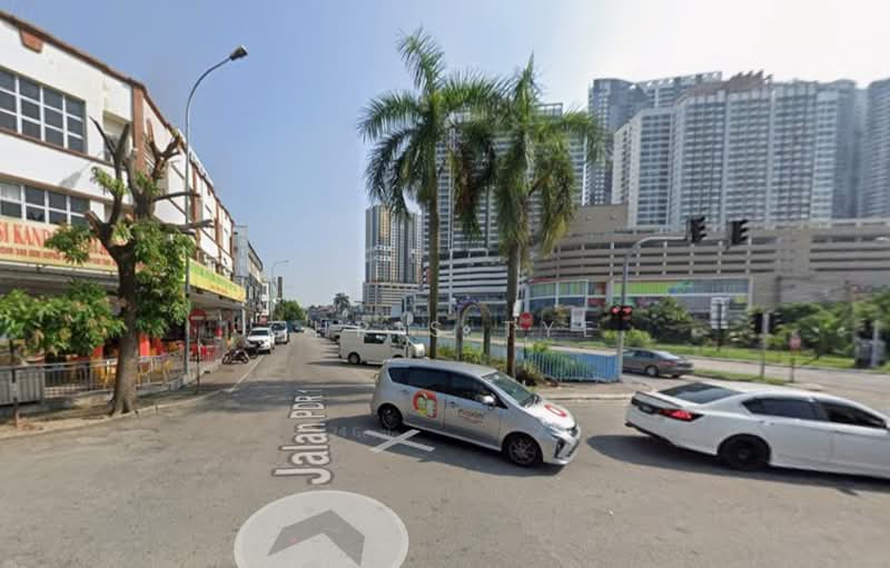 Shop / Office for Sale in Kawasan Perniagaan Desa Ria (Balakong) - Chris Tye - Exterior - PropertyGuru.com.my