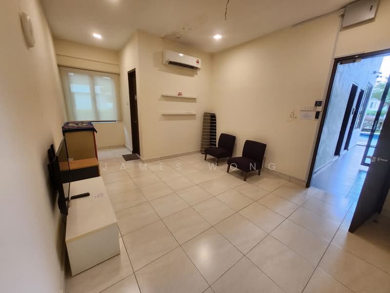 Bungalow for Sale in Perdana Lakeview East (Cyberjaya) - James Wong - Living Room - PropertyGuru.com.my