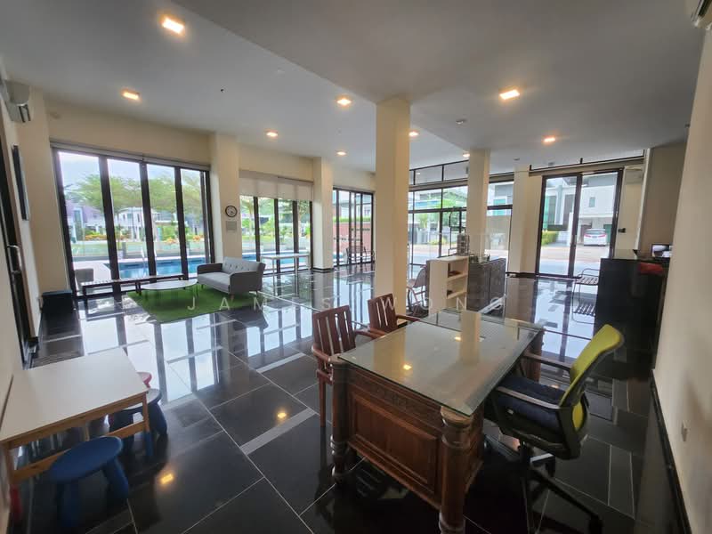 Bungalow for Sale in Perdana Lakeview East (Cyberjaya) - James Wong - Living Room - PropertyGuru.com.my
