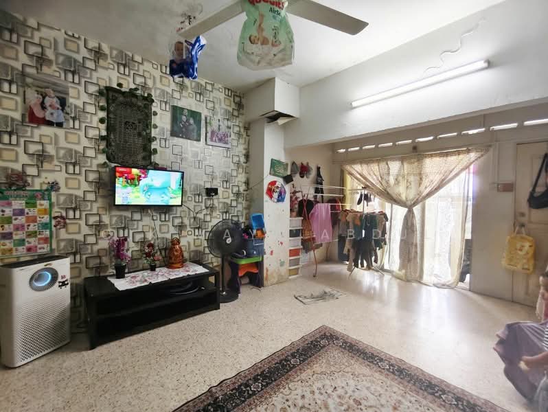 Rumah Teres 2 Tingkat untuk Dijual di Gombak (Selangor) - Cik Maya Abdul - Living Room - PropertyGuru.com.my