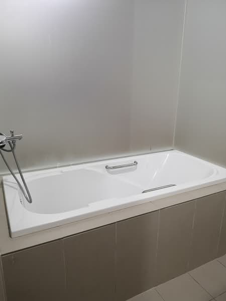 Service Residence for Rent at KL Gateway Residences - Felis See - Bathroom - PropertyGuru.com.my