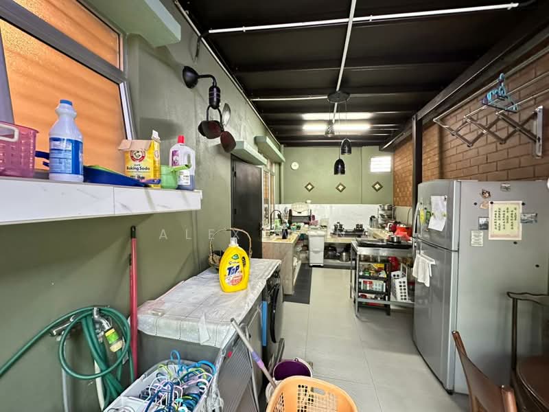 Rumah Berkembar untuk Dijual di Shah Alam (Selangor) - Alex Wong - Kitchen - PropertyGuru.com.my